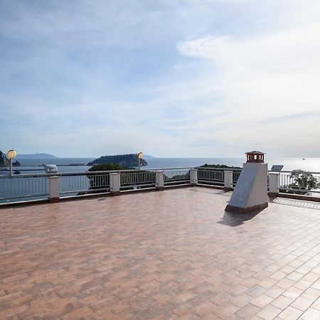 Villa Emilia Поцуоли Екстериор снимка