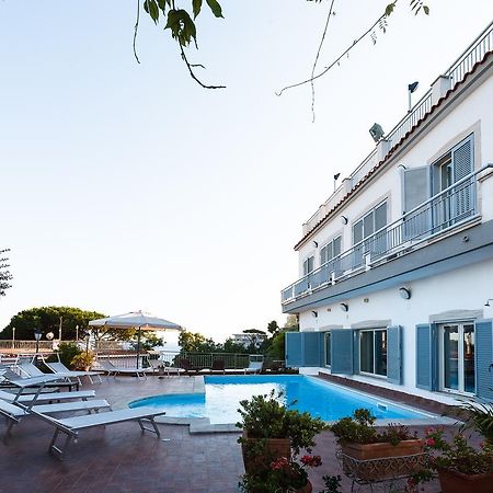 Villa Emilia Поцуоли Екстериор снимка