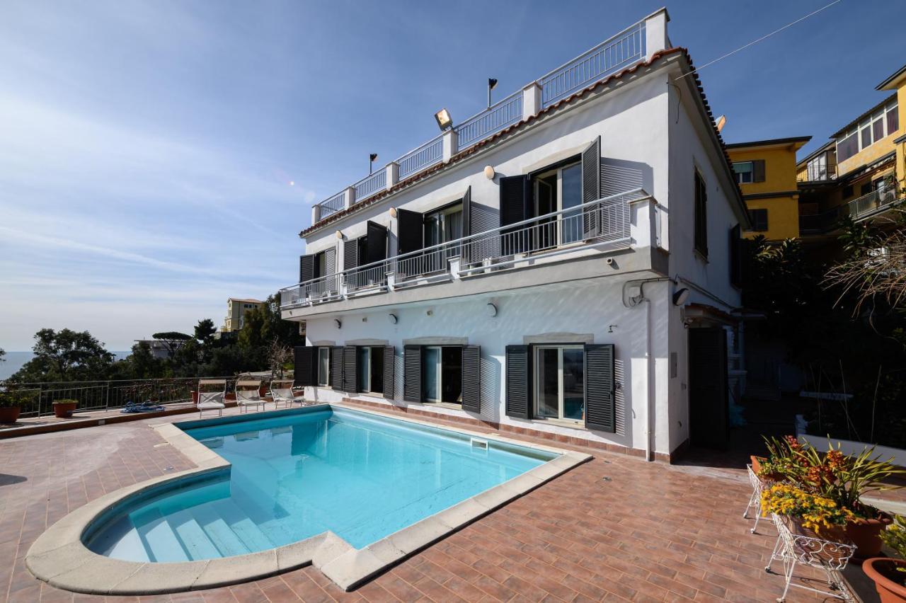 Villa Emilia Поцуоли Екстериор снимка