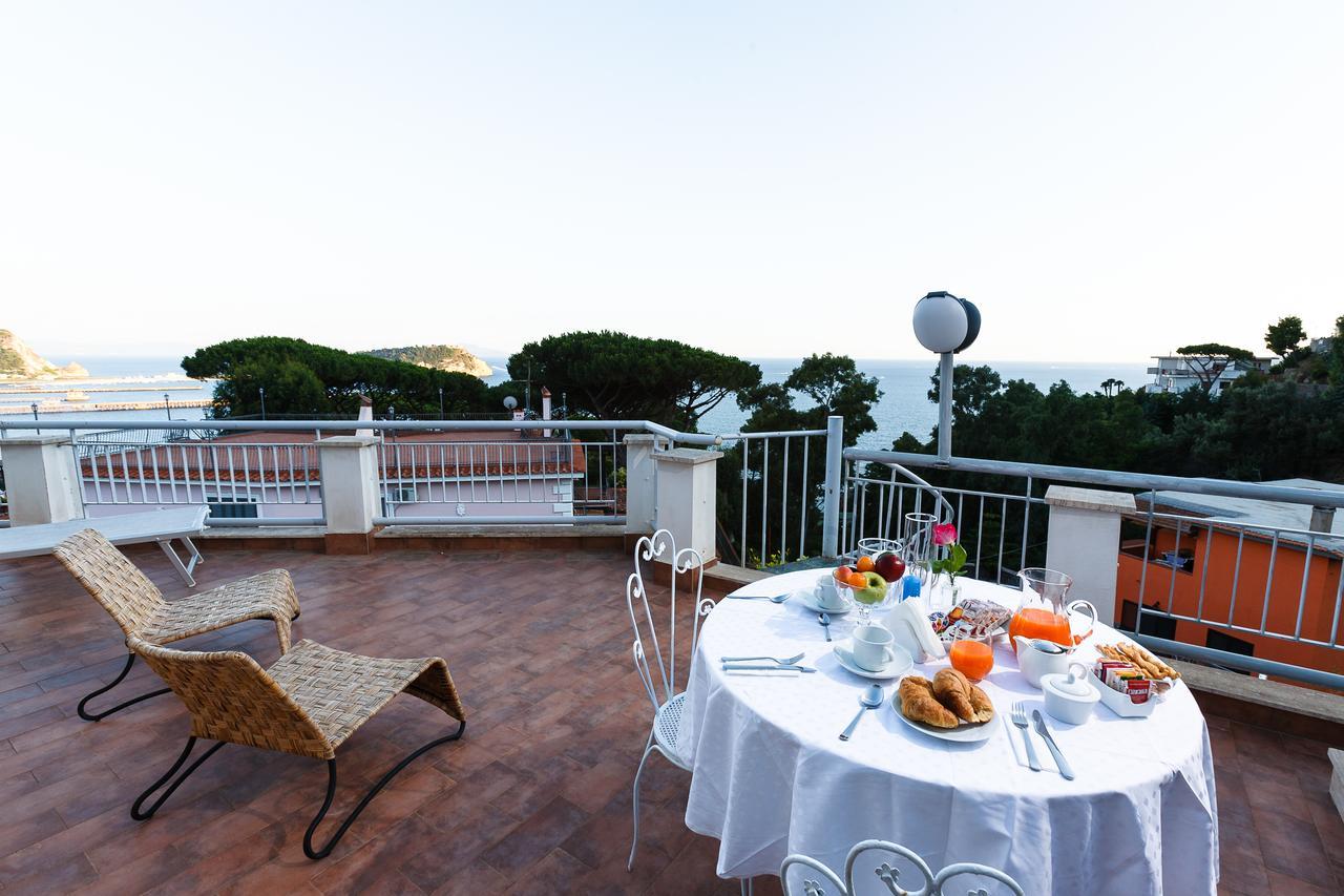 Villa Emilia Поцуоли Екстериор снимка